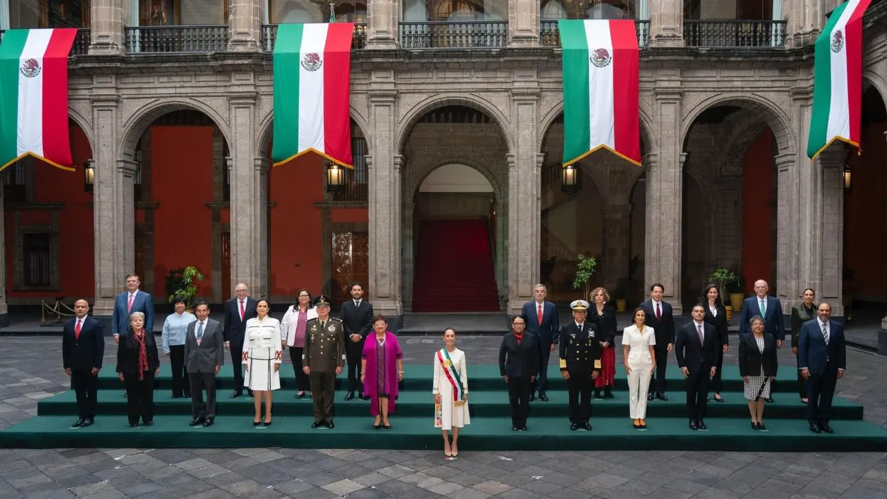 Gabinete de Claudia Sheinbaum cumple un año con 10 mujeres